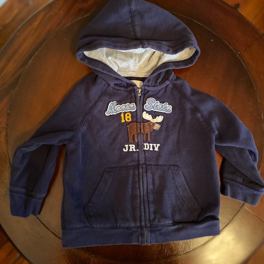 🧩 3/$20 OshKosh Hooded Blue zip up sweatshirt 24 Months